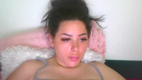 Snapshot of prettyjulliette chatting on June 22, 2026, 1:41 pm prettyjulliette online show from June 22, 2026, 1:41 pm