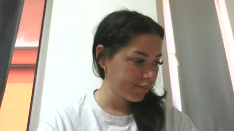 Snapshot of prettyjulliette chatting on August 4, 2026, 11:35 am prettyjulliette online show from August 4, 2026, 11:35 am