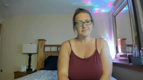 prettystarmn online show from June 17, 2026, 3:20 am