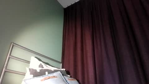 Snapshot of prieslucas068 chatting on July 18, 2026, 6:45 pm prieslucas068 online show from July 18, 2026, 6:45 pm