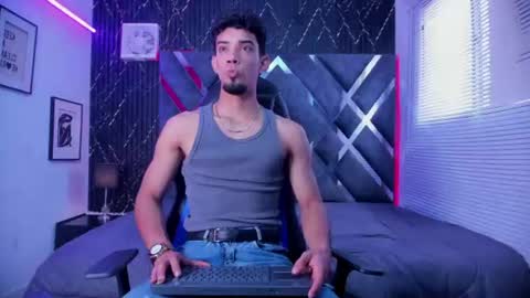 prince_arthur77 online show from July 22, 2026, 1:58 pm