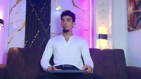 prince_arthur77 online show from July 24, 2026, 1:53 pm