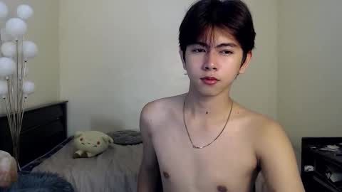 Snapshot of princecalix chatting on September 15, 2025, 12:38 pm princecalix online show from September 15, 2025, 12:38 pm