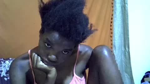princess_scovia online show from July 25, 2026, 7:44 pm