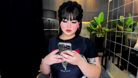 Astrid Ley online show from February 17, 2025, 1:21 pm