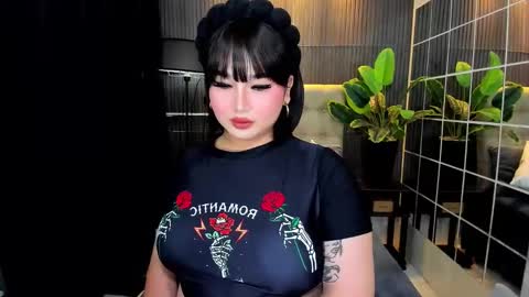 Astrid Ley online show from February 17, 2025, 4:26 pm