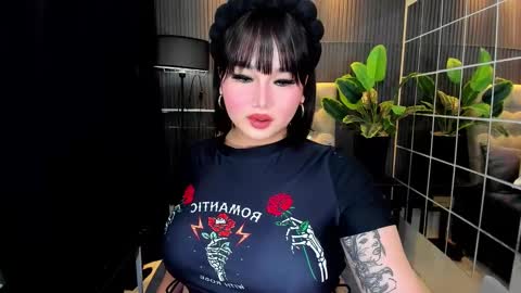 Astrid Ley online show from February 17, 2025, 7:31 pm