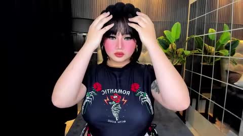 Astrid Ley online show from February 18, 2025, 2:49 pm