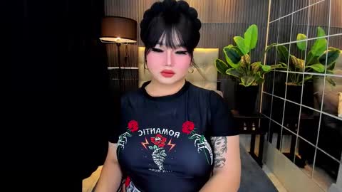 Astrid Ley online show from February 21, 2025, 6:18 am