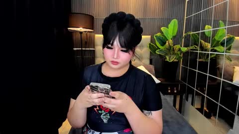Astrid Ley online show from February 21, 2025, 9:24 am