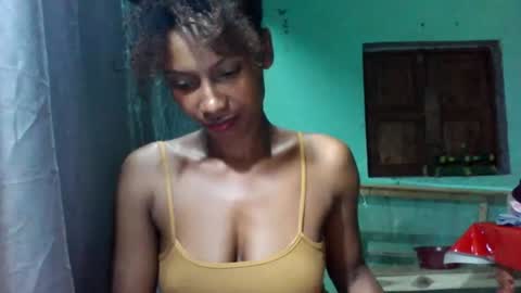 prisca66 online show from June 18, 2026, 5:39 pm