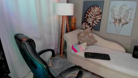 Priya Rose online show from July 25, 2026, 5:43 pm