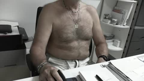 mature hairy guy online show from July 11, 2026, 3:37 pm