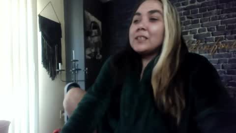 Krystle online show from May 7, 2026, 1:16 pm