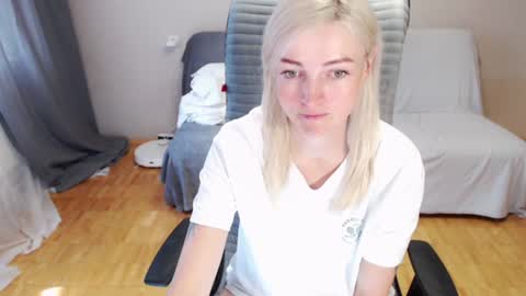 Polly online show from June 22, 2026, 5:37 am