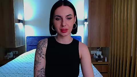 Julia online show from July 21, 2026, 4:20 pm