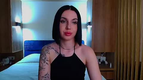 Julia online show from July 25, 2026, 4:04 pm
