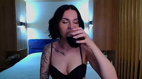 Julia online show from July 27, 2026, 4:14 pm