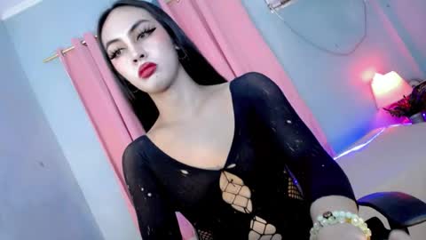 queen_danaya online show from July 22, 2026, 12:24 am