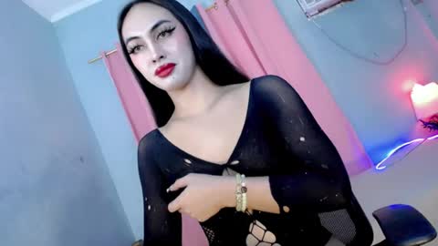 queen_danaya online show from July 23, 2026, 1:58 am