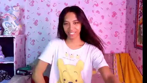 queen_gia online show from June 27, 2026, 12:22 pm
