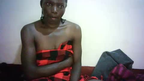 queen_joan online show from February 3, 2025, 7:00 pm
