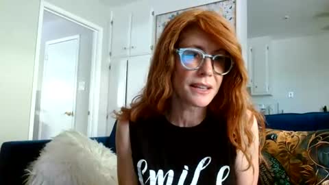 Snapshot of queenamber22 chatting on June 12, 2026, 10:30 pm Queen Amber online show from June 12, 2026, 10:30 pm