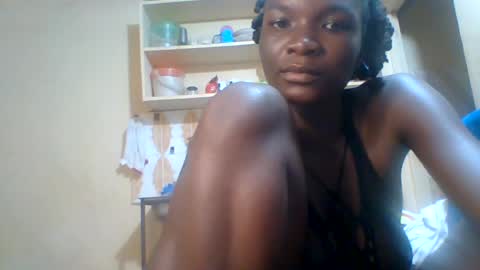 queenate581501024 online show from July 15, 2026, 12:27 am