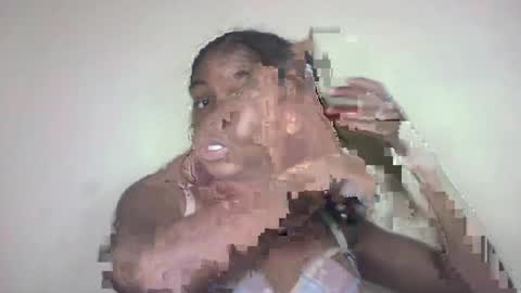 queennaya online show from July 20, 2026, 9:50 pm