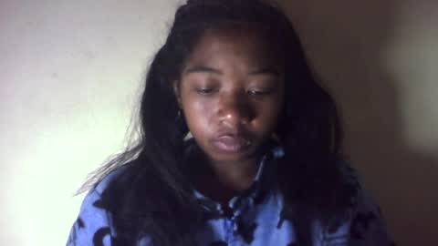 queennaya online show from July 31, 2026, 12:04 pm