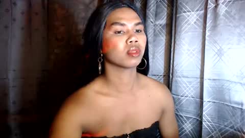 queenpinayebony_xx online show from July 19, 2026, 11:47 am