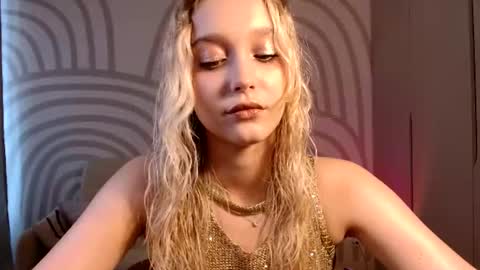 Serena XoXo online show from July 6, 2026, 2:03 pm