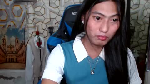 queensteffi online show from July 14, 2026, 10:04 pm