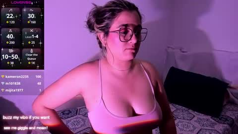 Rachel Foss online show from January 22, 2025, 11:43 pm
