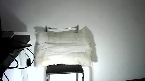 elenacam online show from May 27, 2026, 11:35 pm