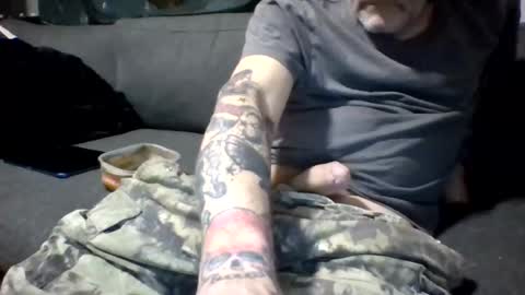 Bigthickdickinvic online show from July 8, 2026, 1:59 pm