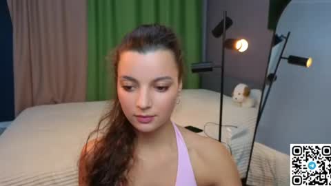 rainevi online show from July 12, 2026, 12:51 pm