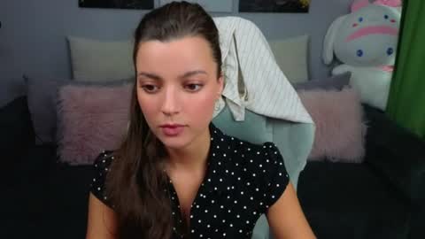 rainevi online show from July 31, 2026, 12:37 pm