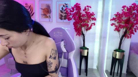 Rainy  online show from June 6, 2026, 11:48 am