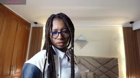 Snapshot of raqueljones_ chatting on June 25, 2026, 12:20 pm Raquel online show from June 25, 2026, 12:20 pm