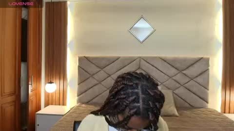 Snapshot of raqueljones_ chatting on July 15, 2026, 12:21 pm Raquel online show from July 15, 2026, 12:21 pm