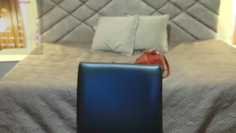 Snapshot of raqueljones_ chatting on July 29, 2026, 12:03 pm Raquel online show from July 29, 2026, 12:03 pm