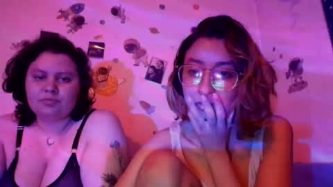 ravenellie online show from June 7, 2026, 4:05 am