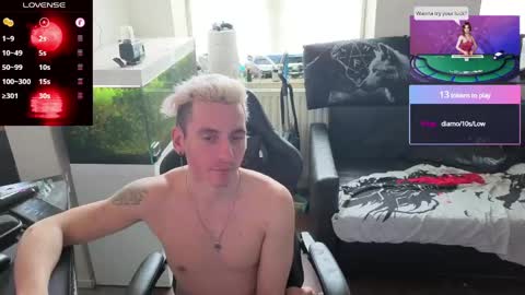 Rayzel White online show from May 11, 2026, 2:45 pm