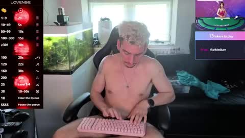 Rayzel White online show from June 5, 2026, 6:13 pm
