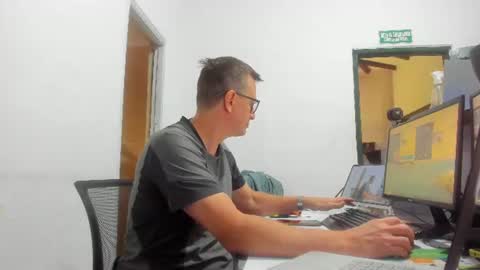 realdreamswc online show from July 15, 2026, 6:13 pm