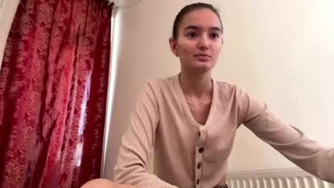 Risa online show from July 4, 2026, 7:36 am