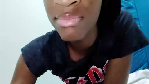 Tu mami Rebecca online show from May 13, 2026, 2:09 am