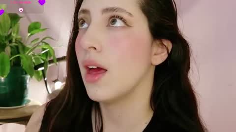 rebeccawhite_meow online show from June 11, 2026, 2:11 am