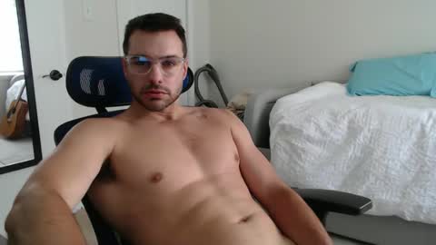redstar461163 online show from May 31, 2026, 8:32 pm